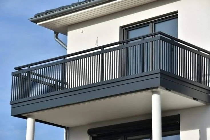 Balcony balustrade