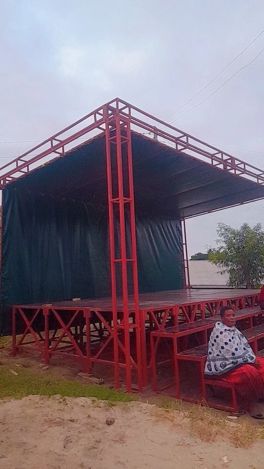 Steel stage structure